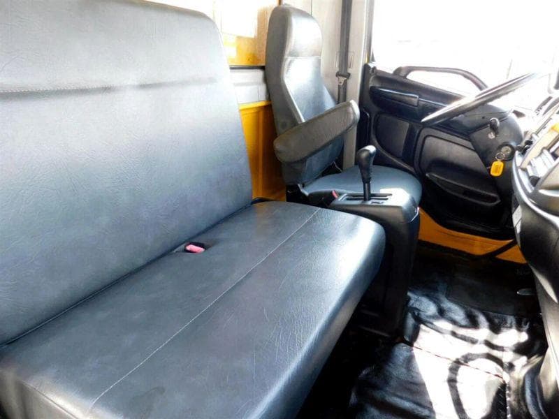 2018 Hino 338 image 33