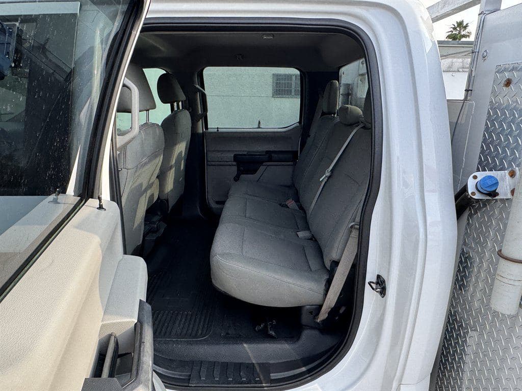 2018 Ford F550 image 50