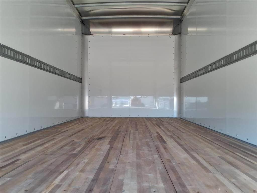 2024 Isuzu NPR-HD image 6