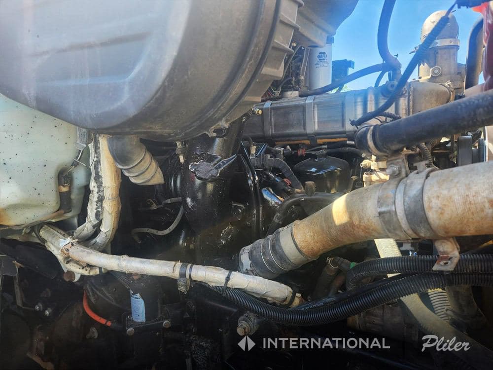 2016 CATERPILLAR CT660S Dump Truck (GN292961) image 11
