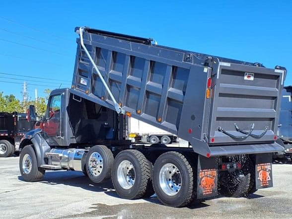 2025 Kenworth D5 image 16