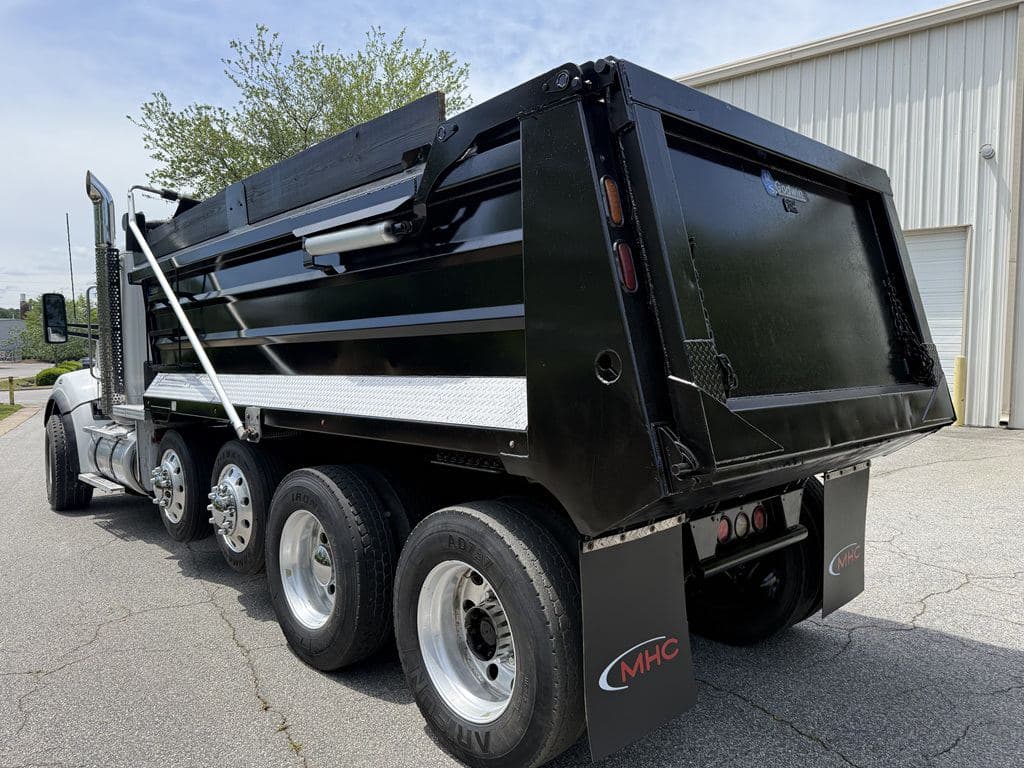 Used 2021 KENWORTH T880S image 17