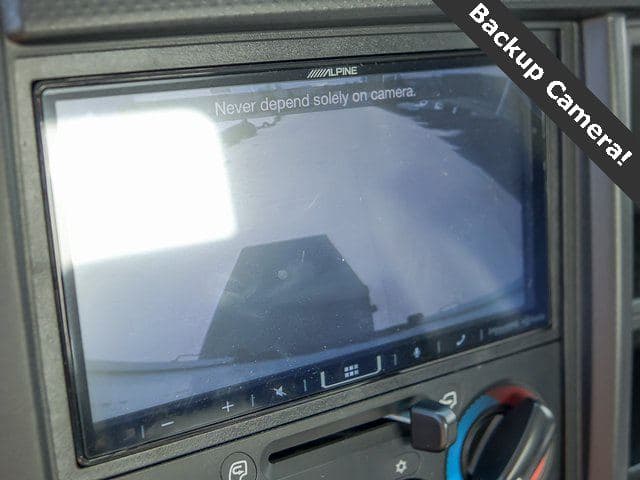 2024 Chevrolet 7500 XD LCF Diesel Work Truck UNDER CDL 26'x102"x97" Box Truck image 13