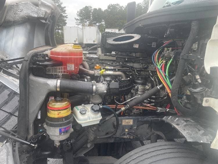 2018 Freightliner Cascadia image 4