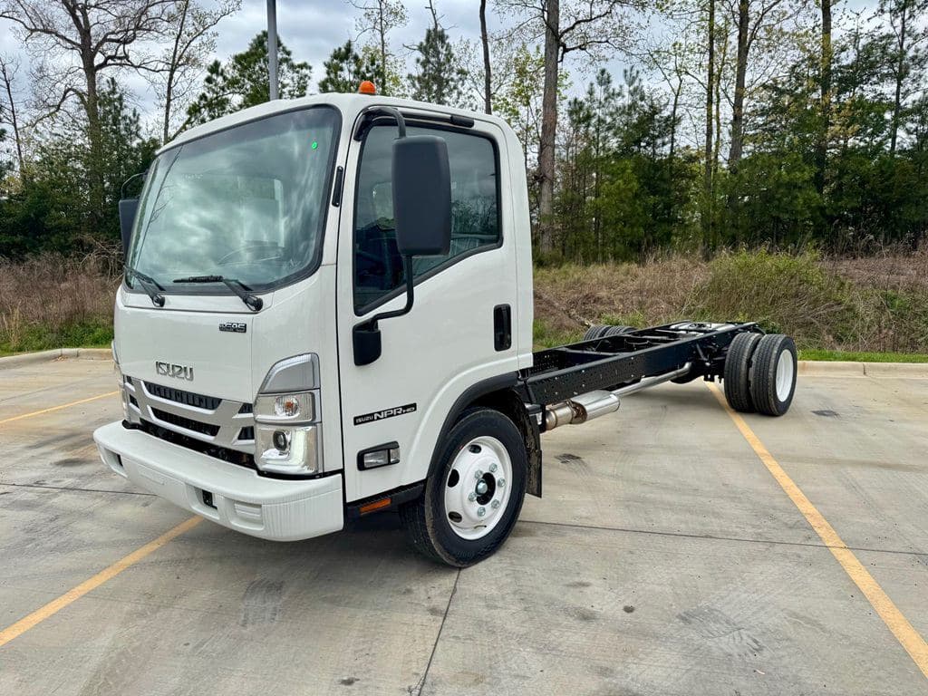 New 2026 ISUZU NPR-HD image 2