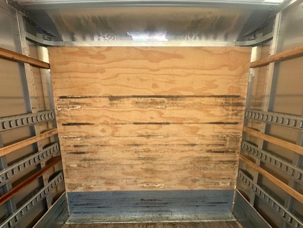 Used 2022 KENWORTH T270 image 18