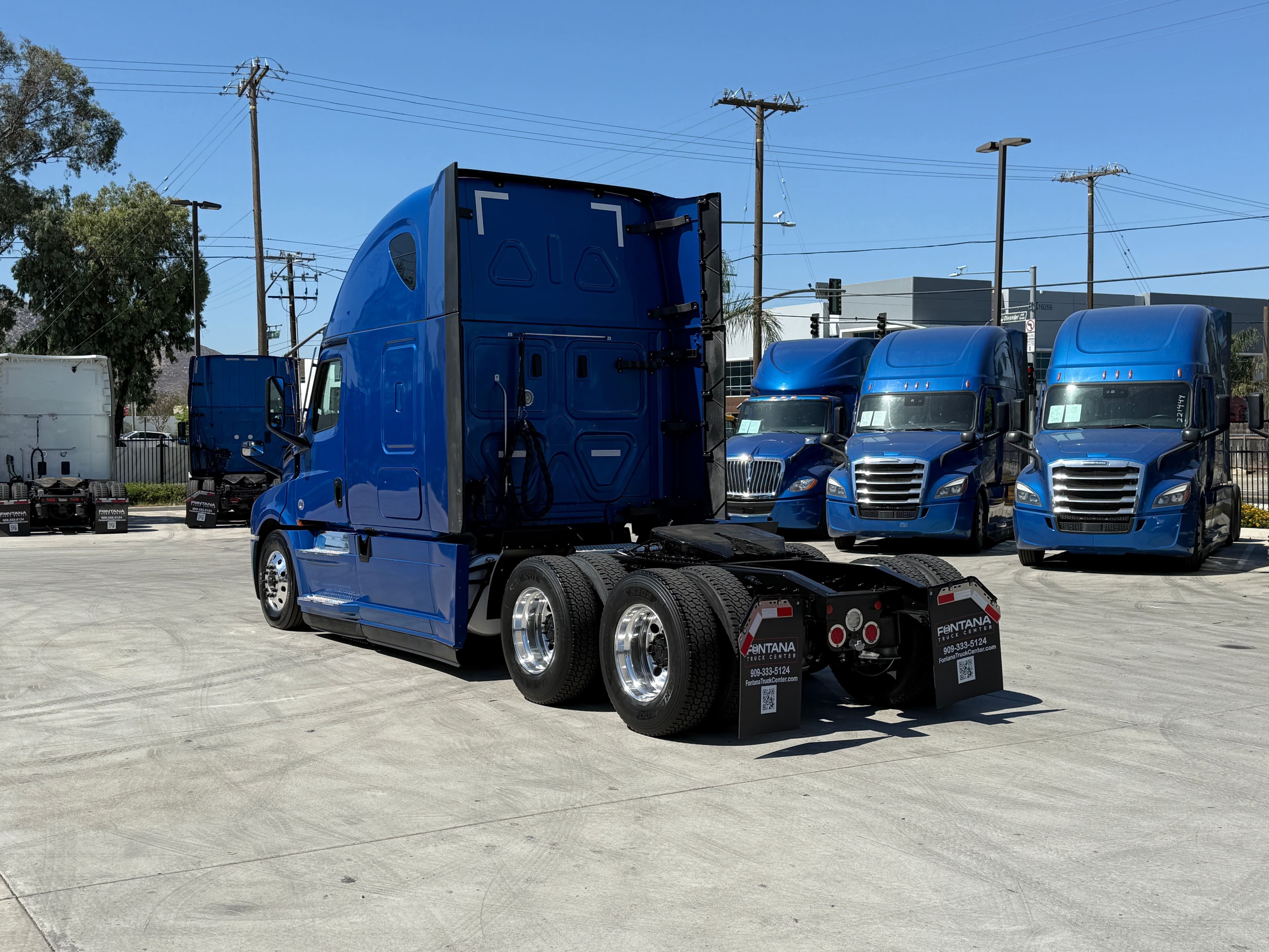 2022 Freightliner Cascadia 126 image 7