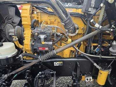 2016 Kenworth W900 image 15