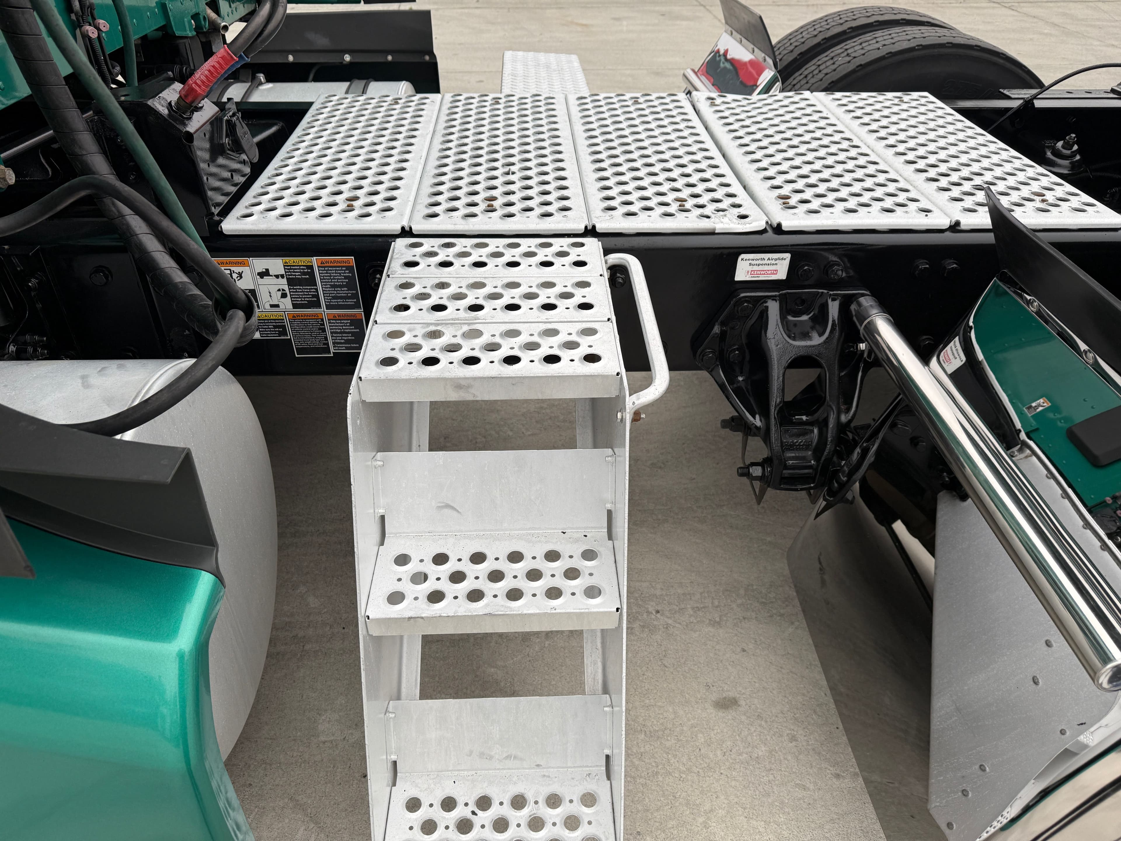 2021 Kenworth T680 image 8