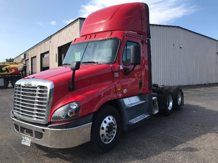 2018 Freightliner Cascadia image 1