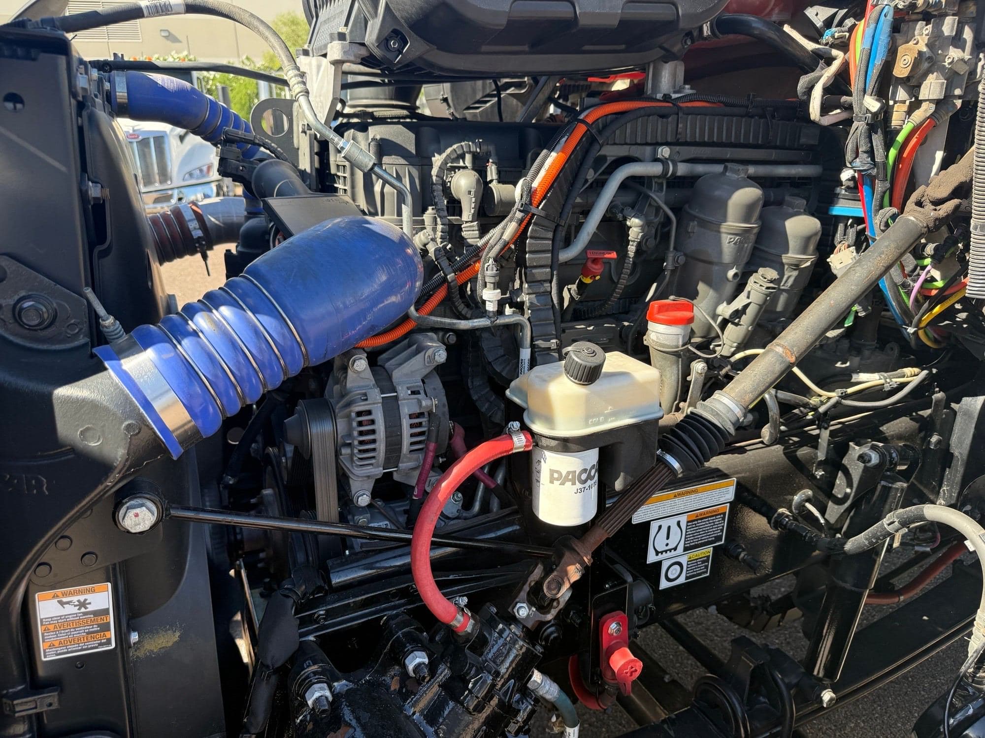 2023 Peterbilt 579 image 16