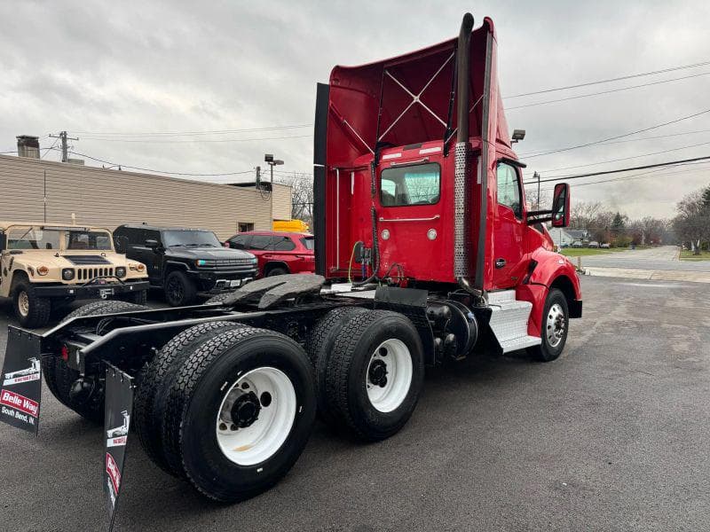 2015 Kenworth T880 image 4