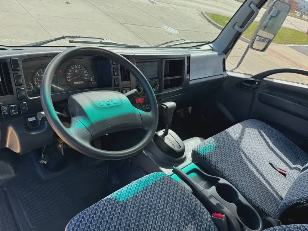 2022 Chevrolet 4500 image 8