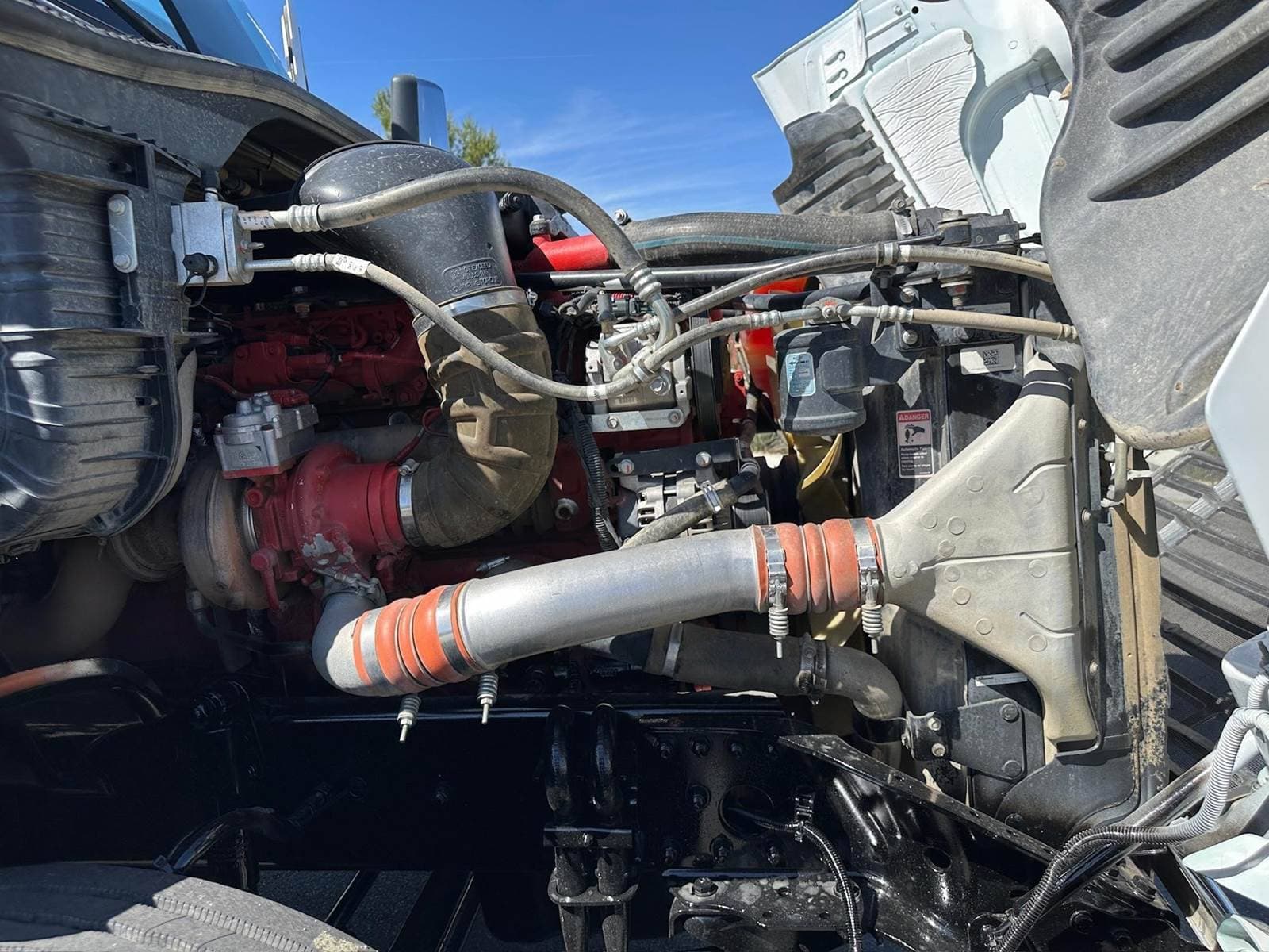 2018 Freightliner Cascadia image 10