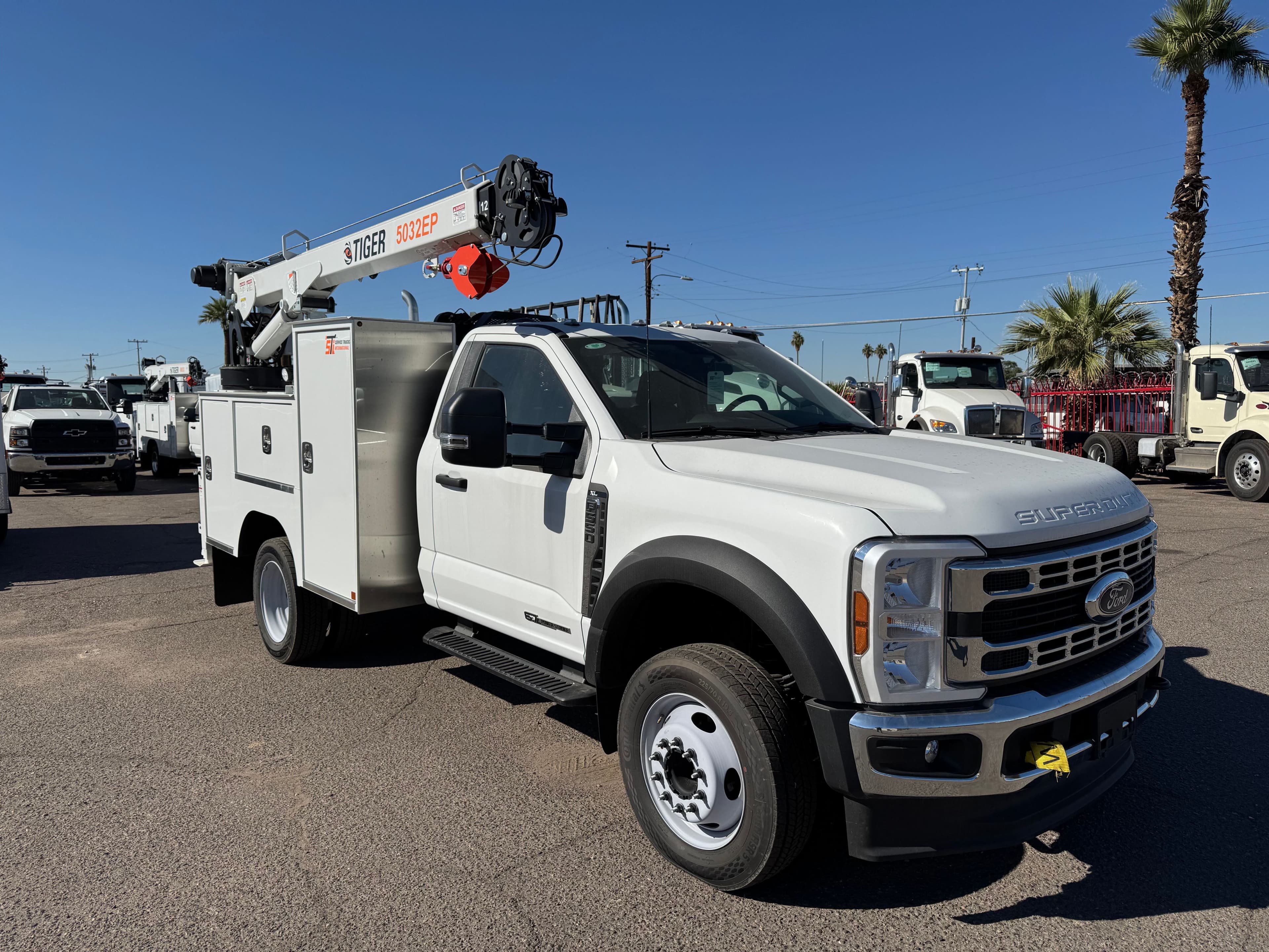2025 Ford F-550 image 6