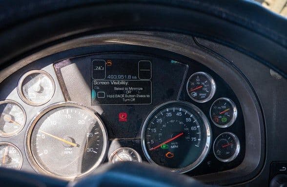 2016 Kenworth T880 image 10