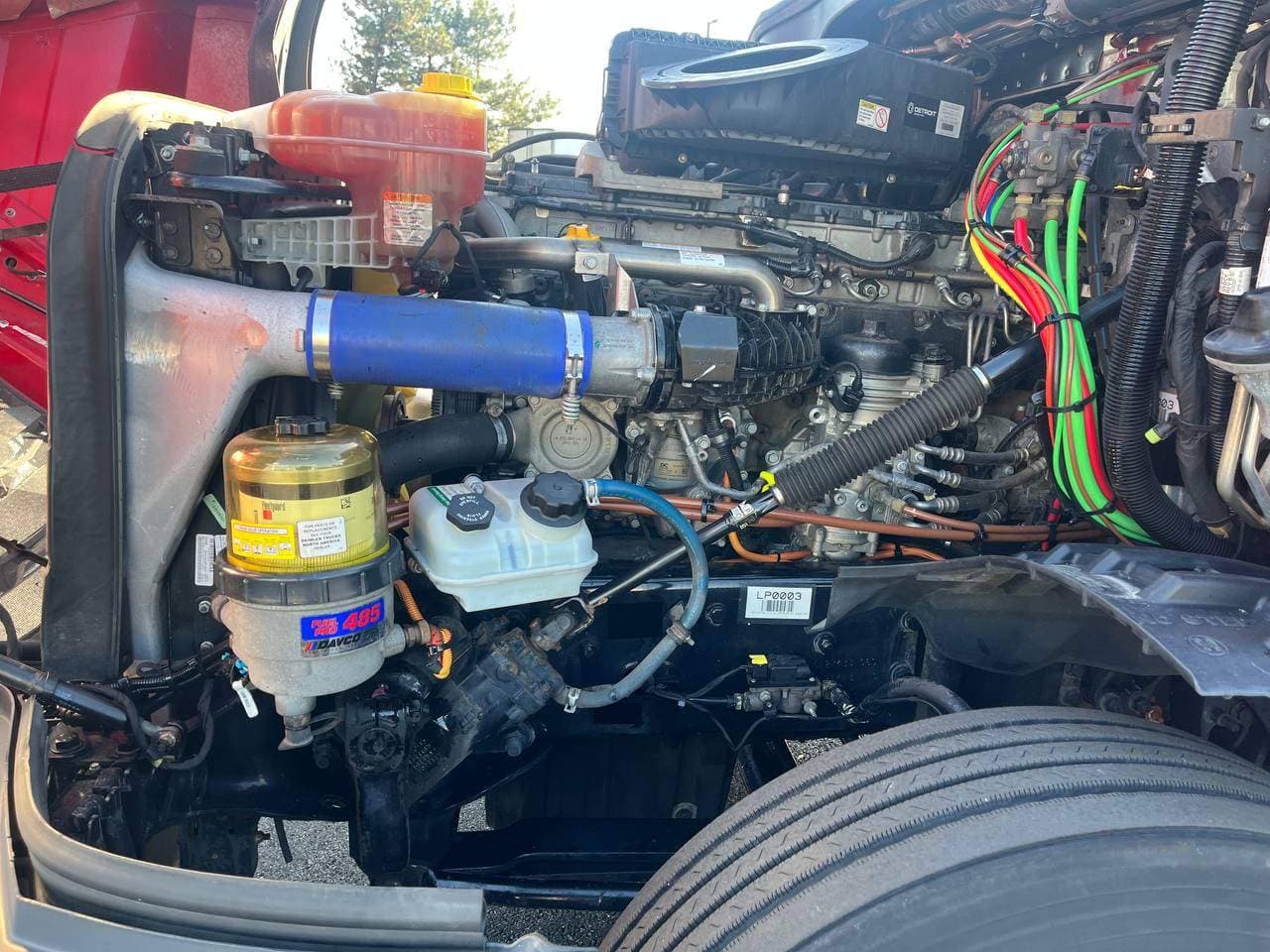 2020 Freightliner Cascadia image 10