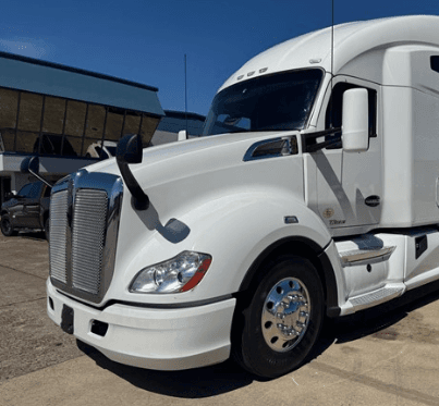 2020 Kenworth T680 image 1