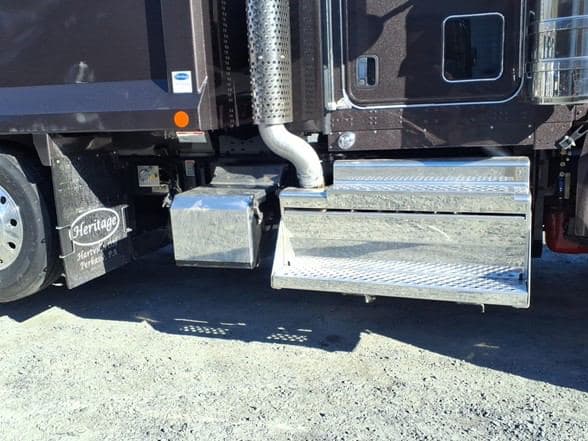 2026 Kenworth W900 image 3