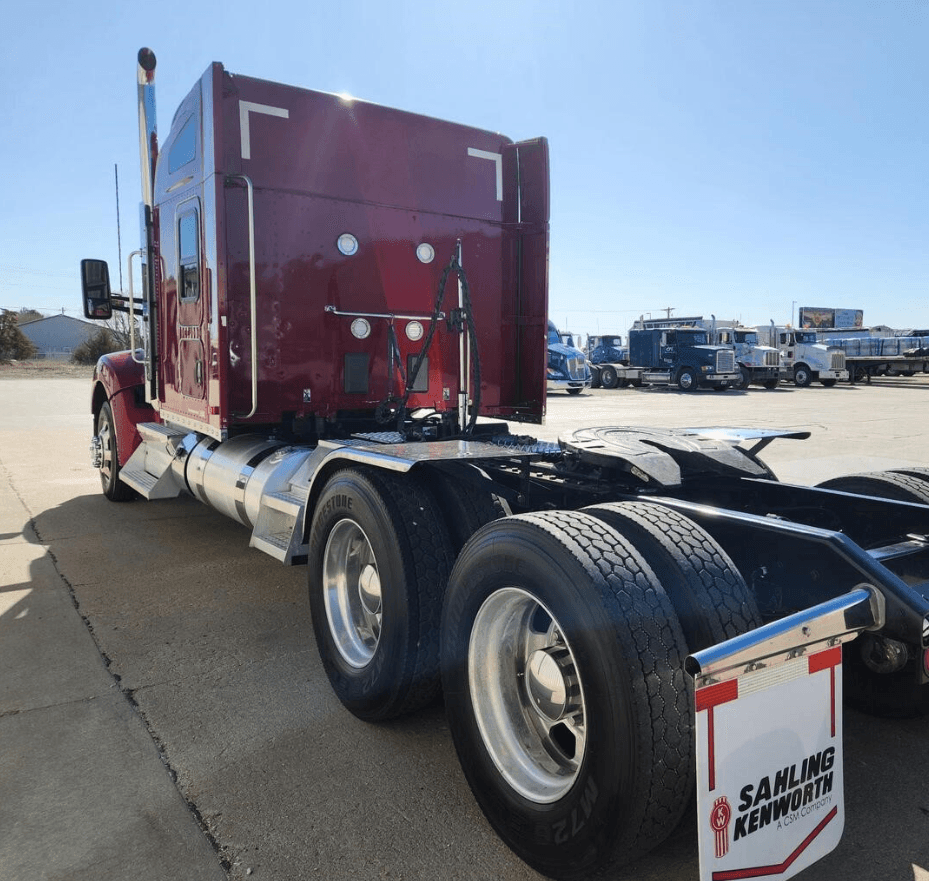 2020 Kenworth W990 image 6