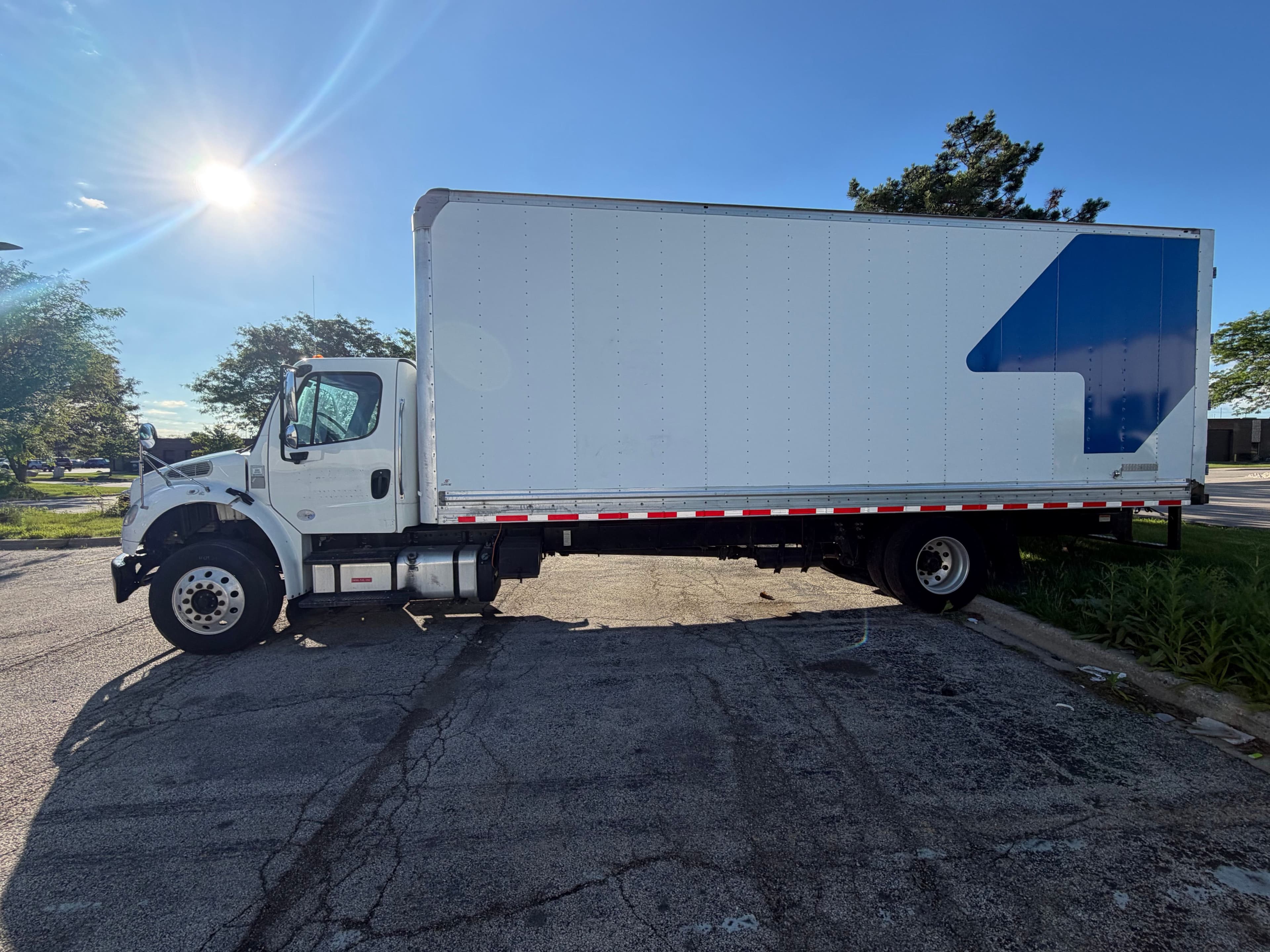 2019 Freightliner M2 image 1