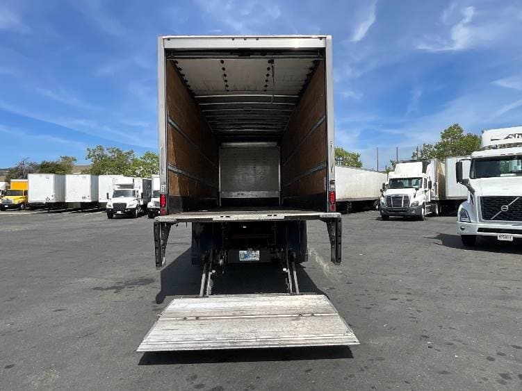 2022 International MV607 Box Truck - 220HP, 6 Speed Automatic, Roll up Door image 9