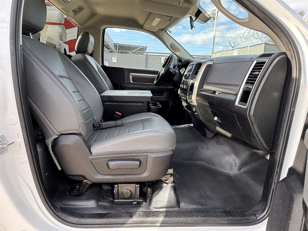 2016 Ram 3500 Tradesman image 54
