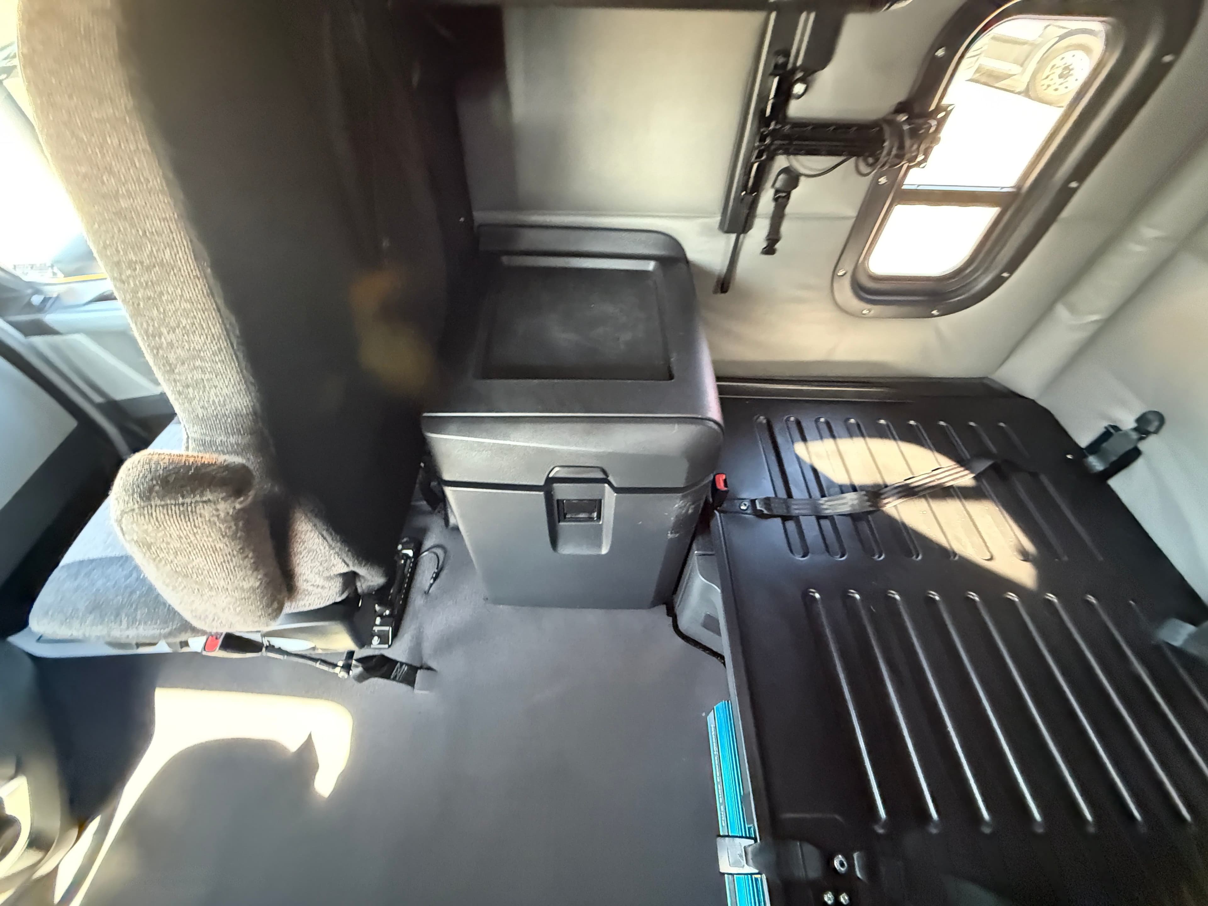 2022 Freightliner Cascadia 126 image 17