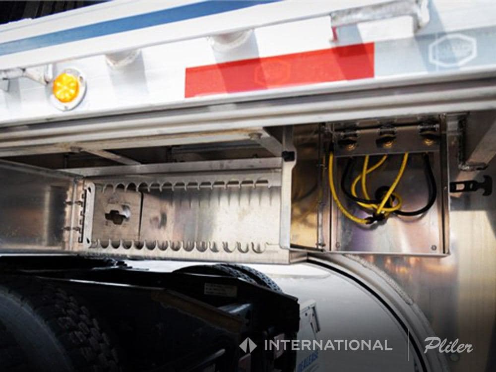 2025 MAC TRAILER MFG 53FT DROP SA066645 image 7