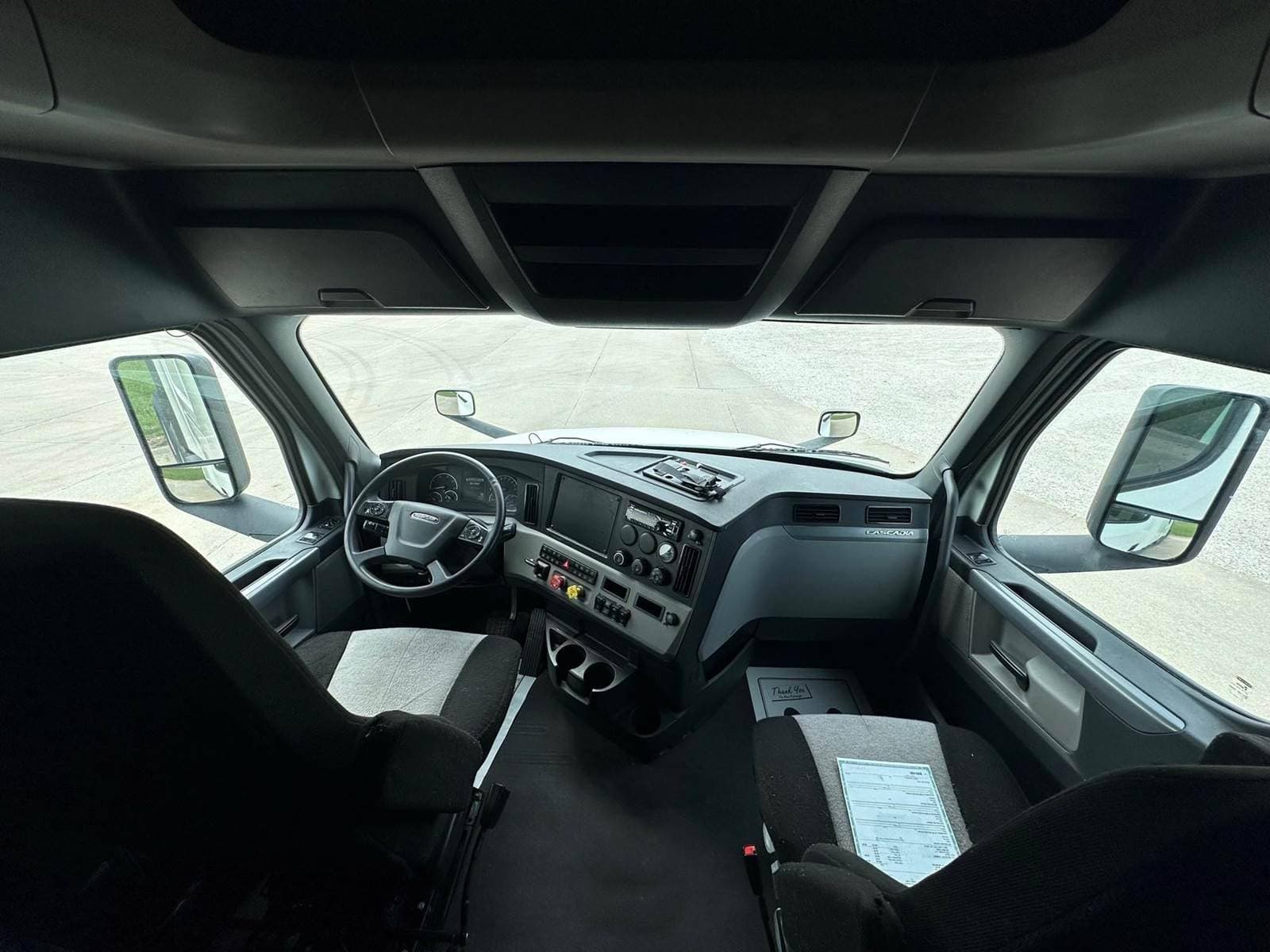 2024 Freightliner Cascadia 126 image 5