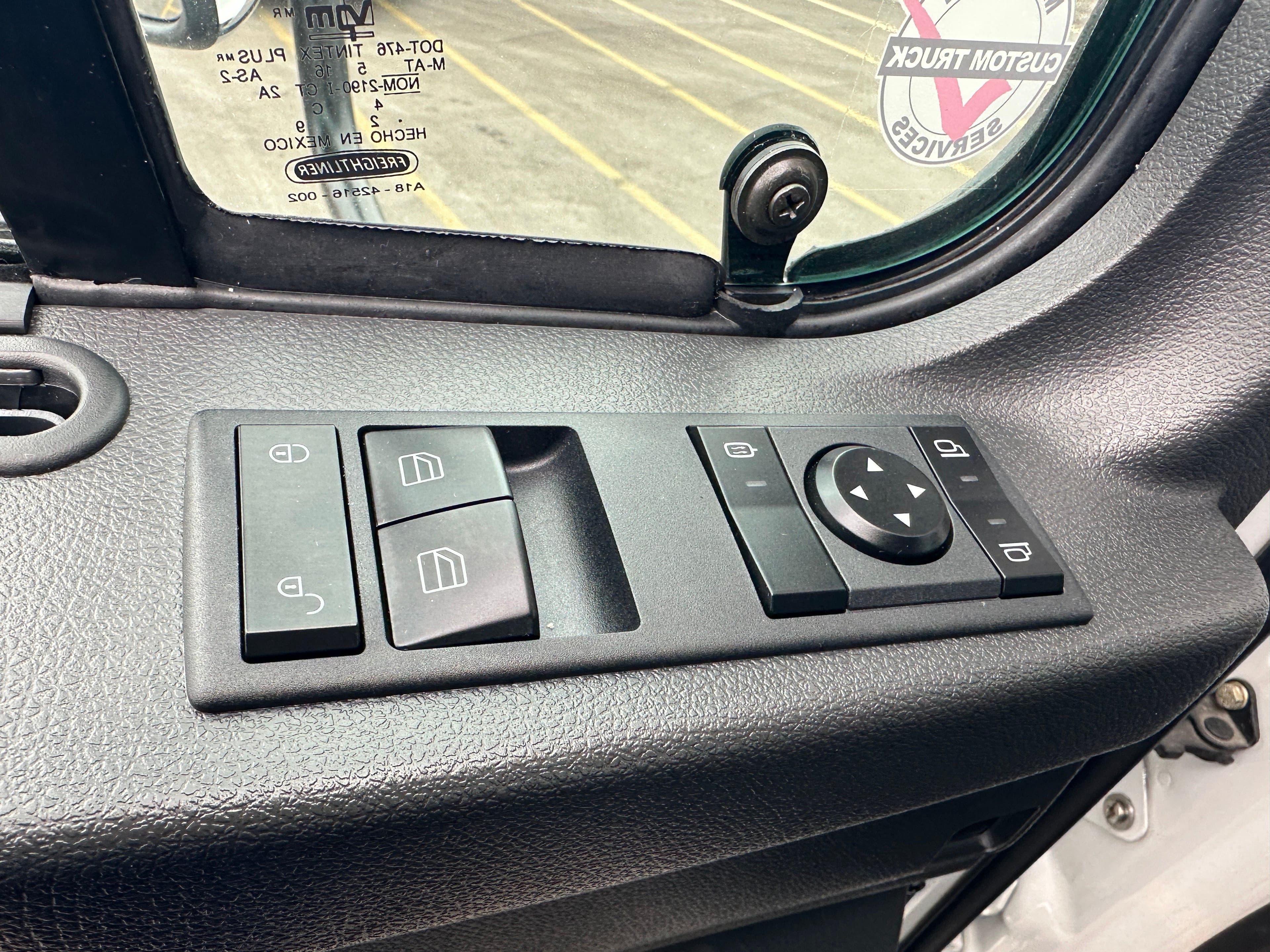 2025 Freightliner M2 106 Medium Duty CENTURY 21.5' STEEL CARRIER  (SK#: 6109C) image 9