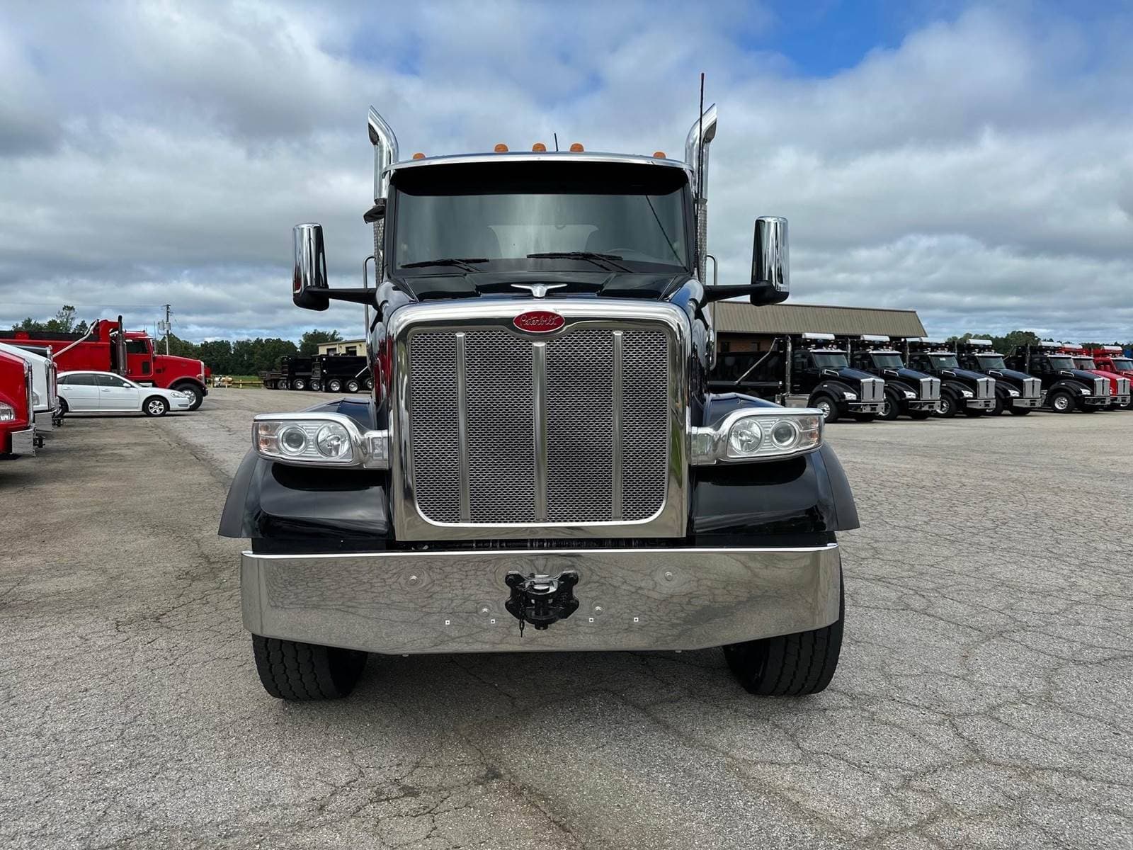 2024 Peterbilt 567 image 5