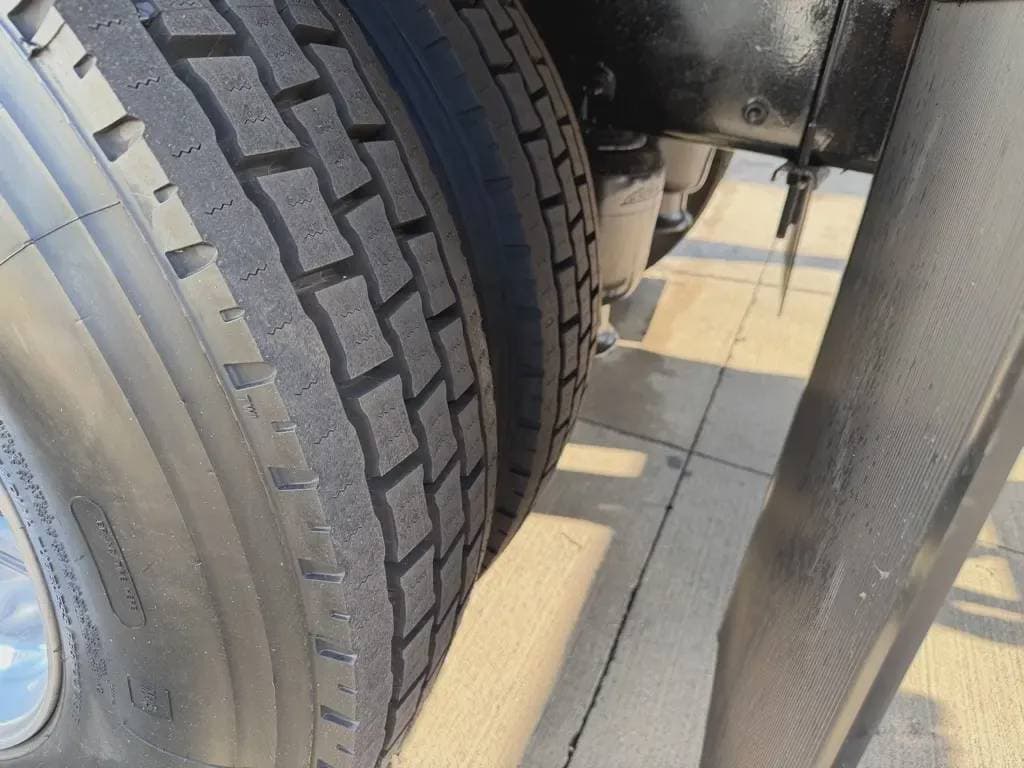 Used 2020 FREIGHTLINER Box Truck - Straight Truck, Moving Van, Expeditor-Hotshot - BUSINESS CLASS M2 106 For Sale image 11