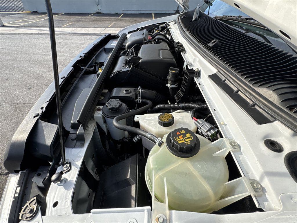 2023 Ford E-Series Cutaway image 32