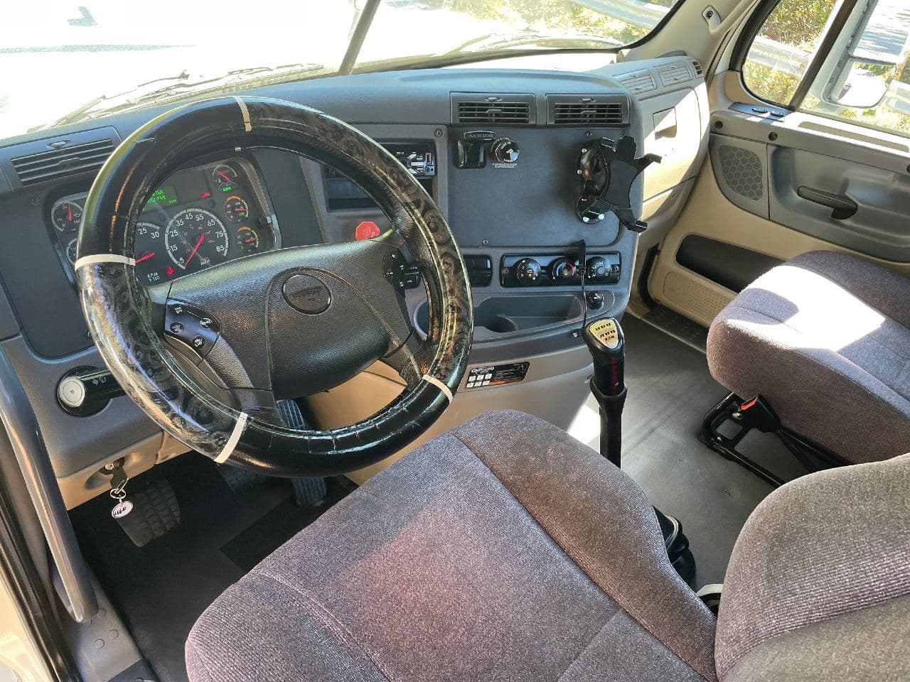 2019 Freightliner Cascadia 125 image 20
