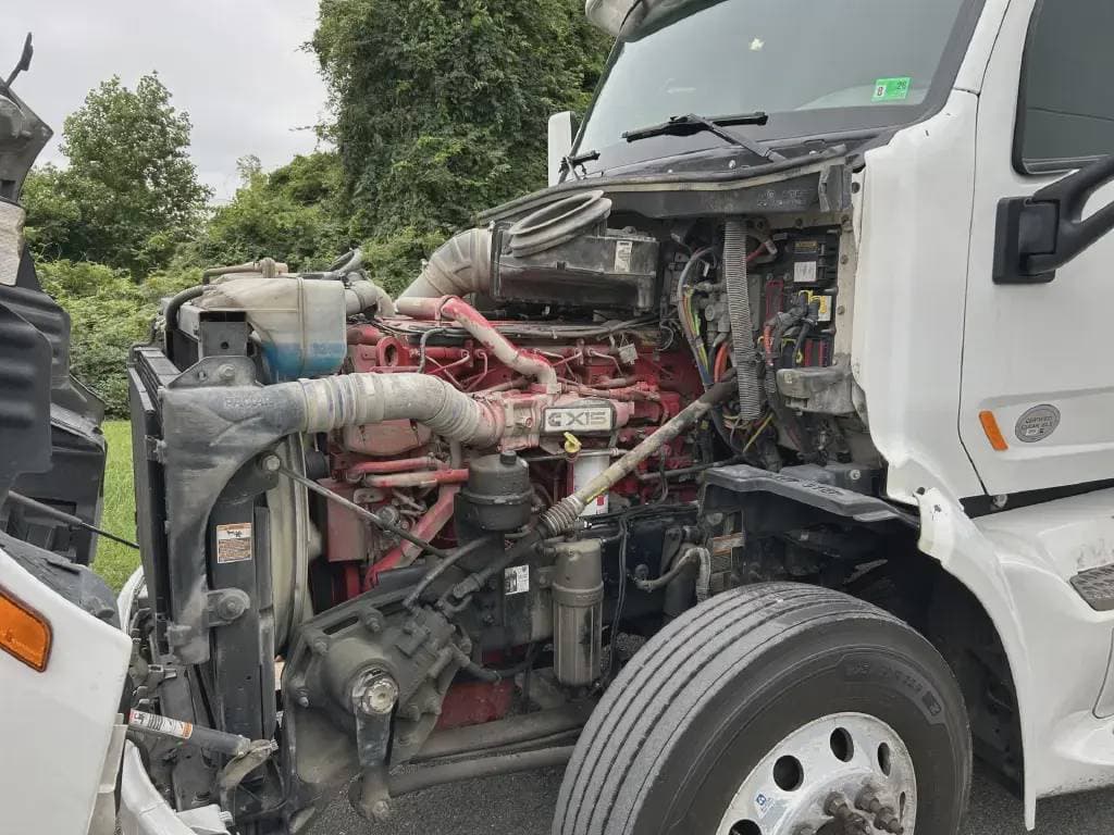 2022 Peterbilt 579 image 6