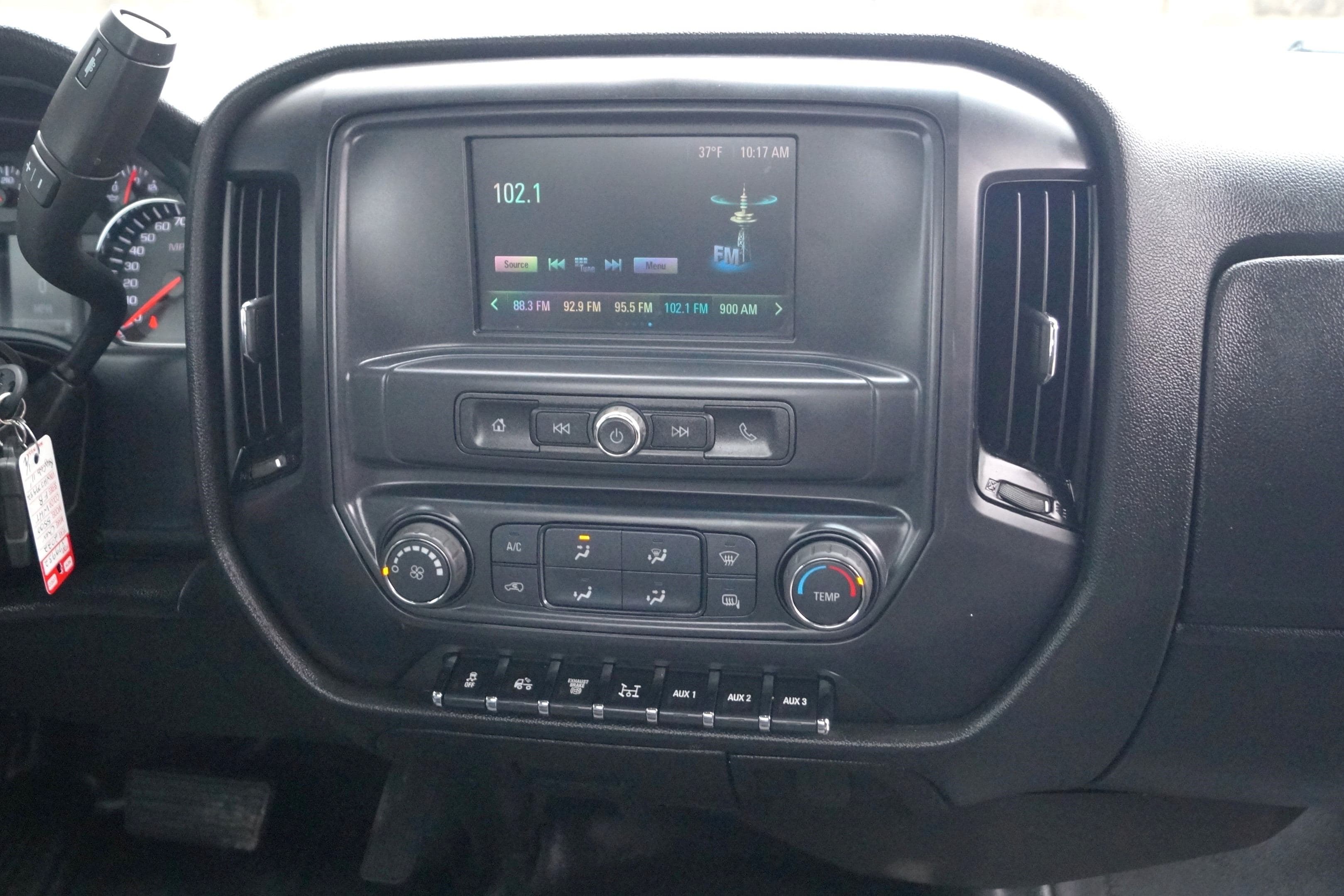 2022 Chevrolet Silverado 5500 - 11ft Flatbed - 4WD 6.6L V8 Duramax image 16