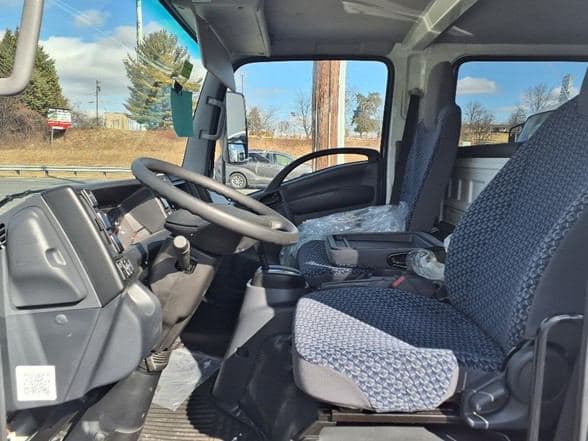 2024 Isuzu NPR HD image 10