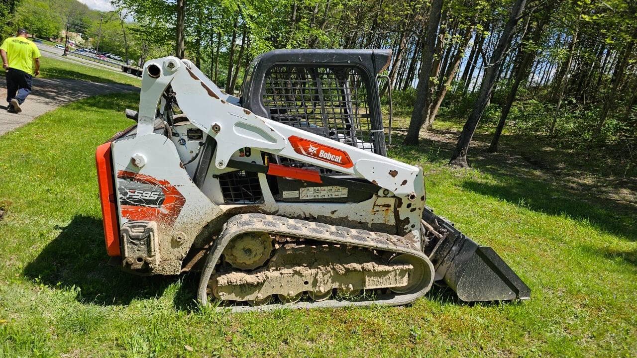 2021 Bobcat T595 image 2