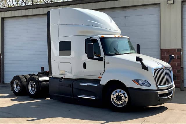 2022 International LT625 Sleeper Semi Truck - 56" Hi Rise Sleeper, Cummins 400HP, 12 Speed