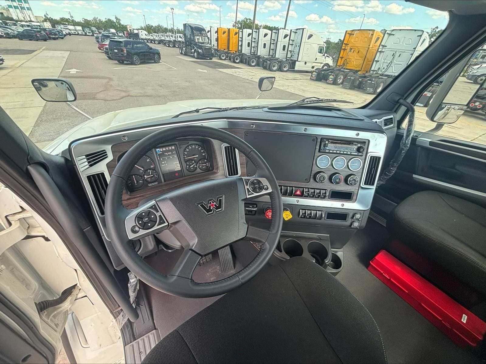 2026 Western Star 49X Chassis image 5