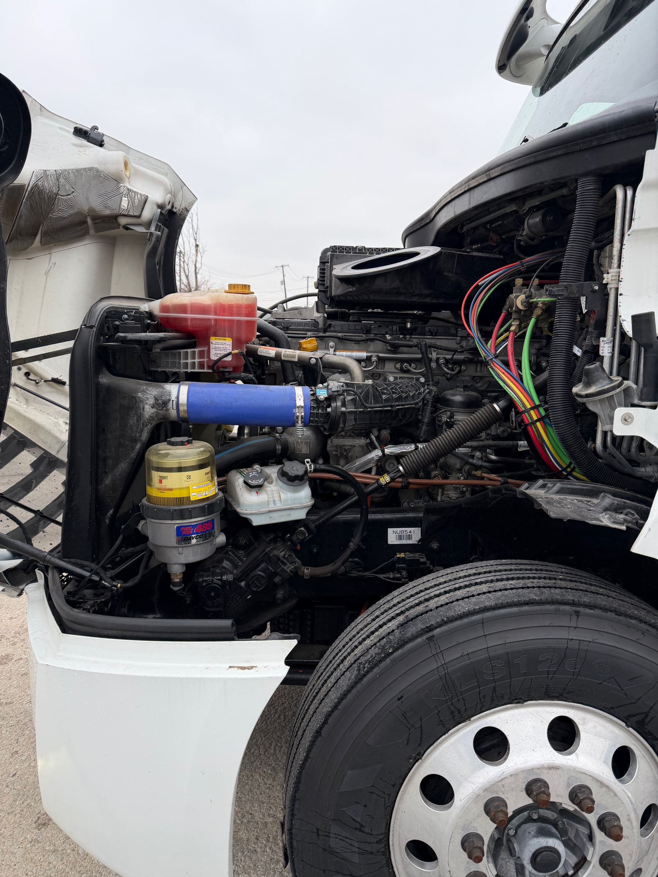 2023 Freightliner Cascadia image 10