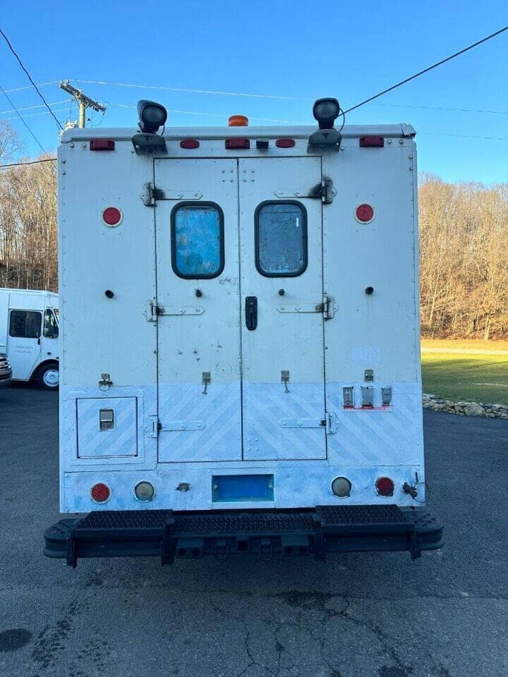 2010 Freightliner MT45 image 14