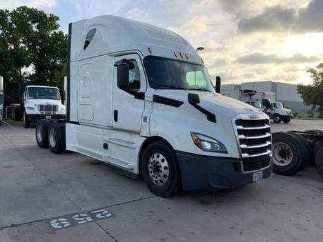 2020 Freightliner Cascadia image 16
