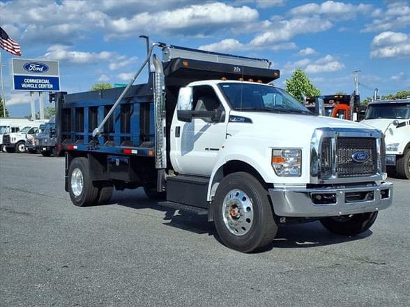 2026 Ford F750 SD image 1