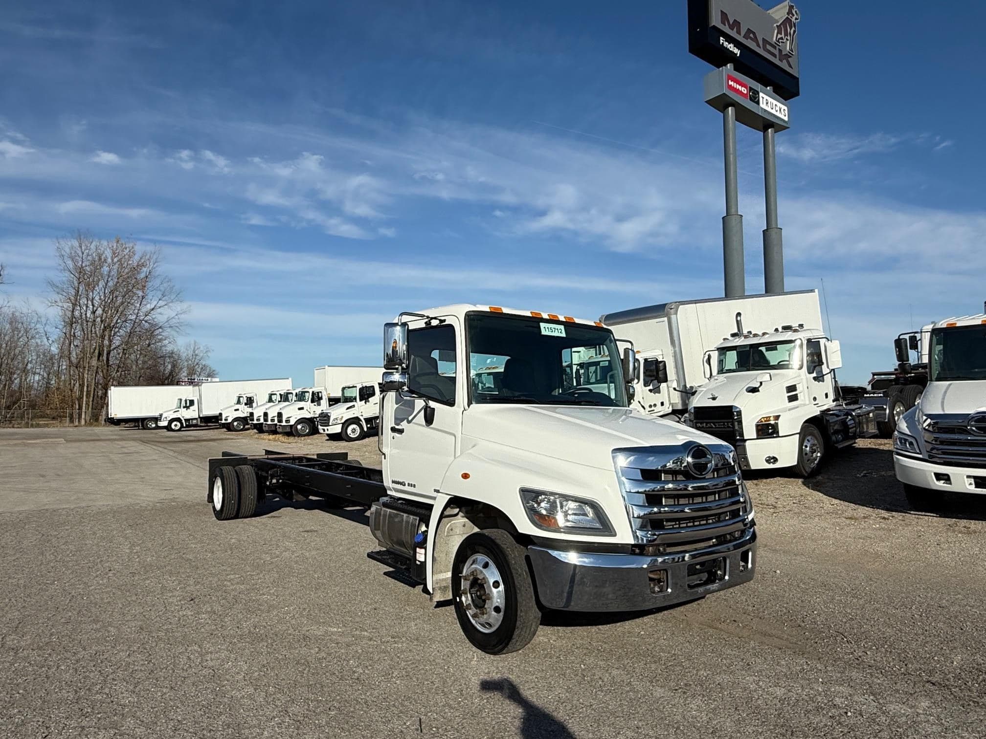 2020 HINO 268 115712 image 2