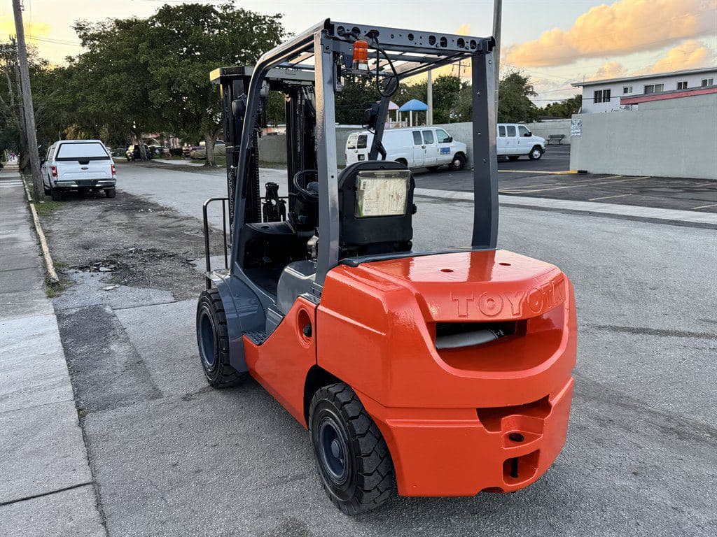 2018 Toyota 8fdu30 image 9