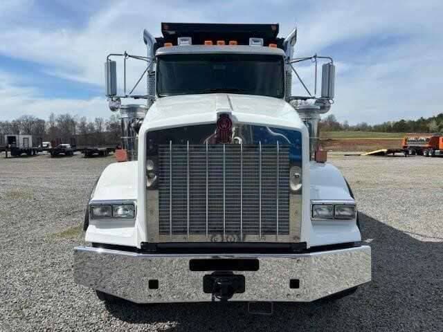 1992 Kenworth T800 image 2