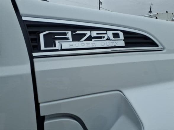 2026 Ford F750 SD image 18
