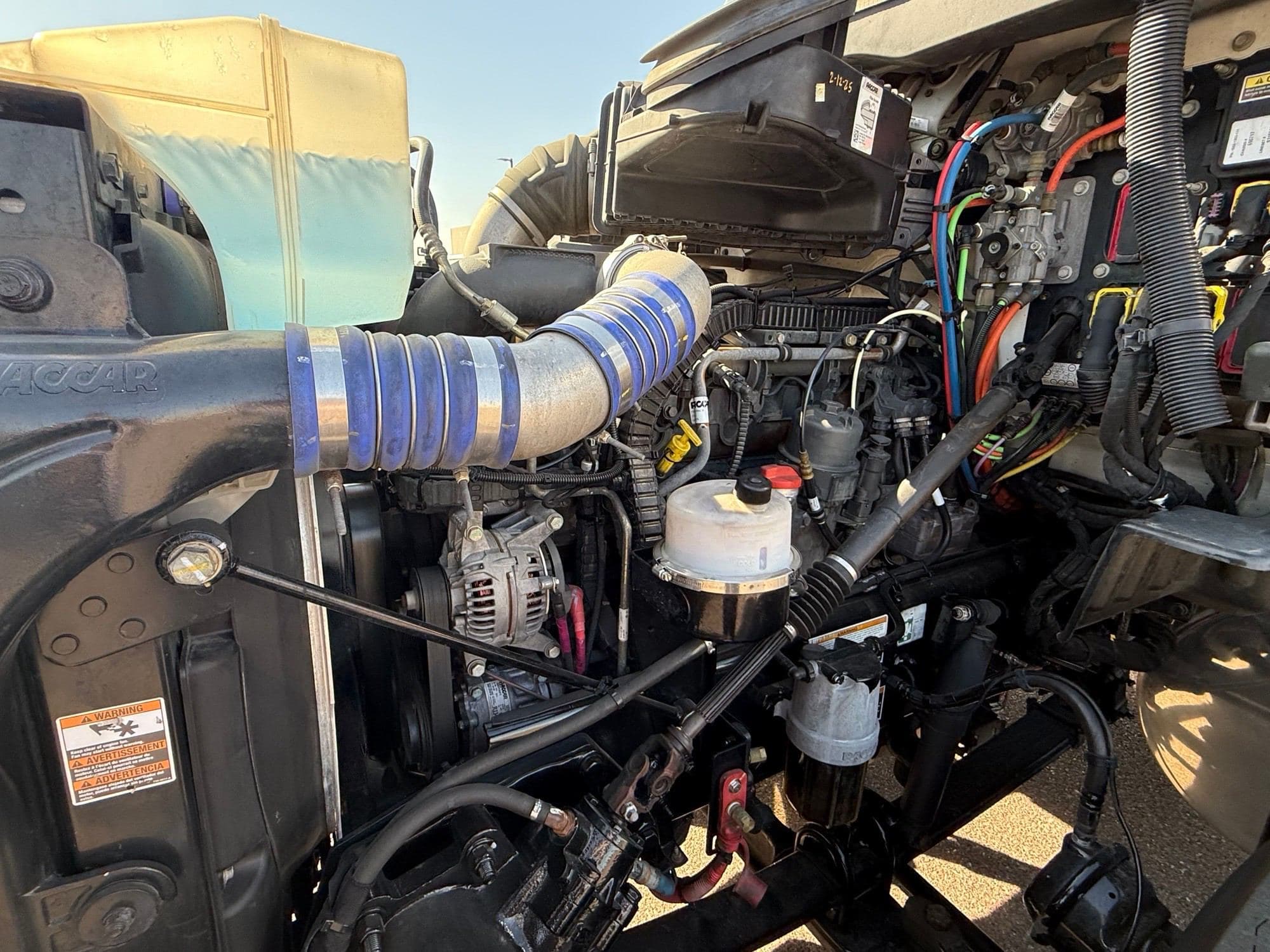 2020 Peterbilt 579 image 13